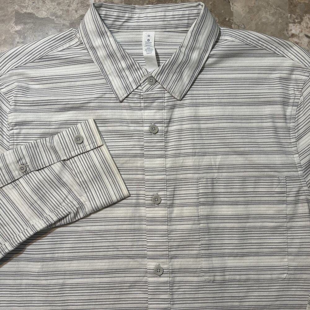 Lululemon Shirt Mens Medium White Striped Commission Long Sleeve Button Stretch